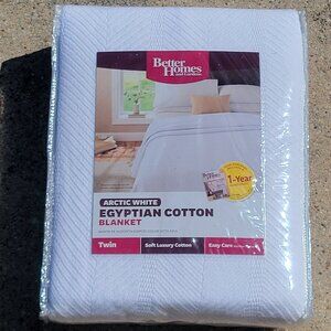NIP - BHG Twin Egyptian Cotton Blanket - Arctic White